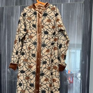 Elegant long coat for early spring and late autumn